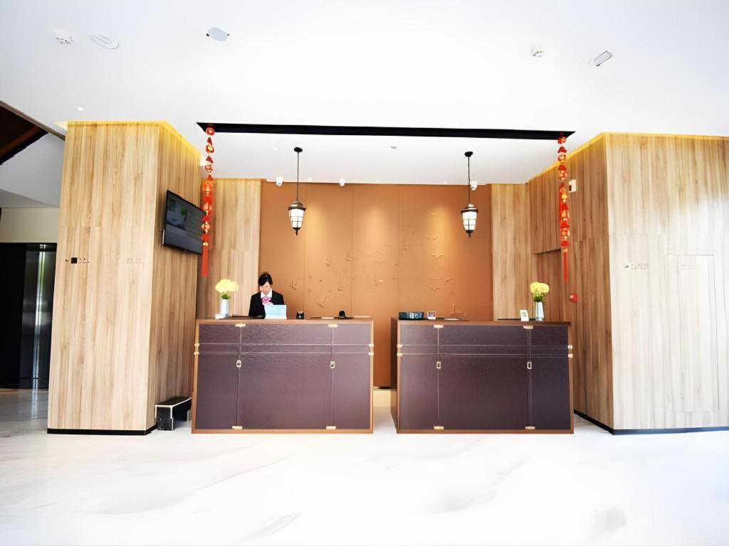 Jinjiang Metropolo Hotel Nanjing Jiangjun Dadao Hehai University Branch Exterior photo